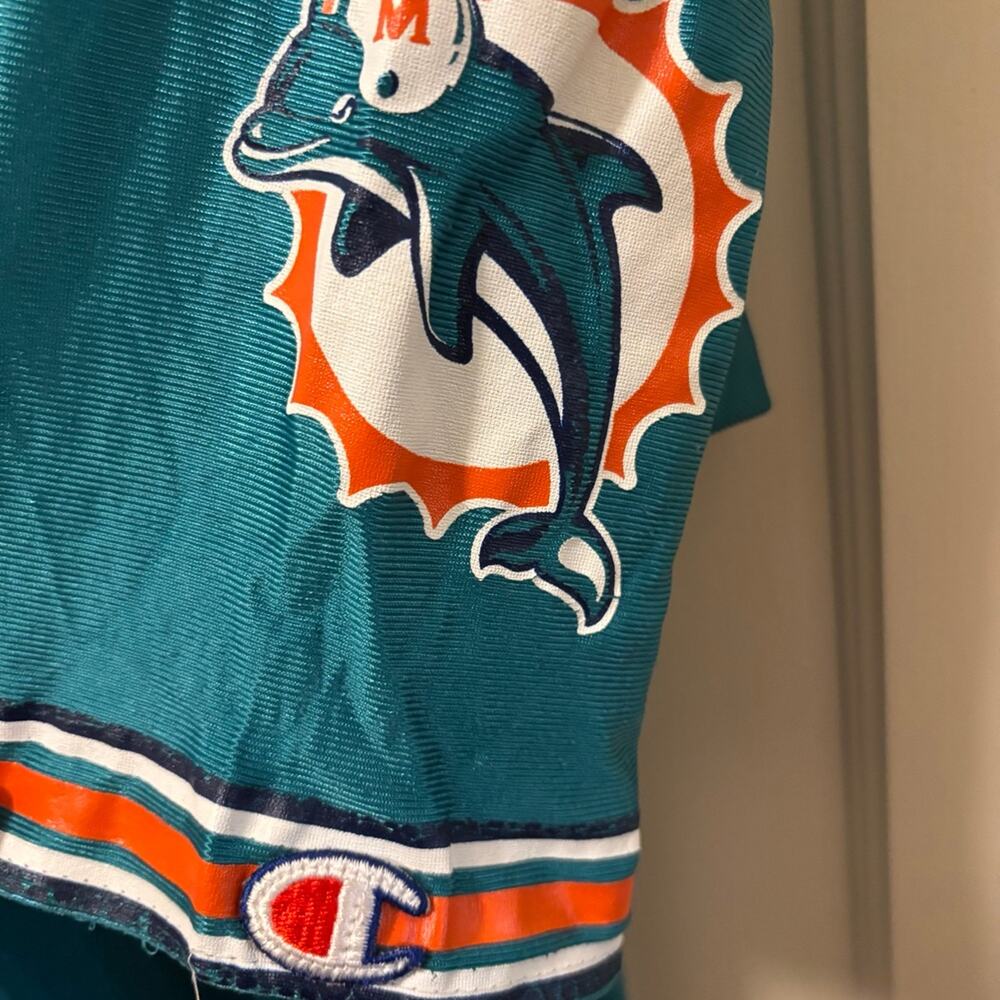 Dan Marino Miami dolphins medium champion size‎ 40 distressed - Picture 8 of 10
